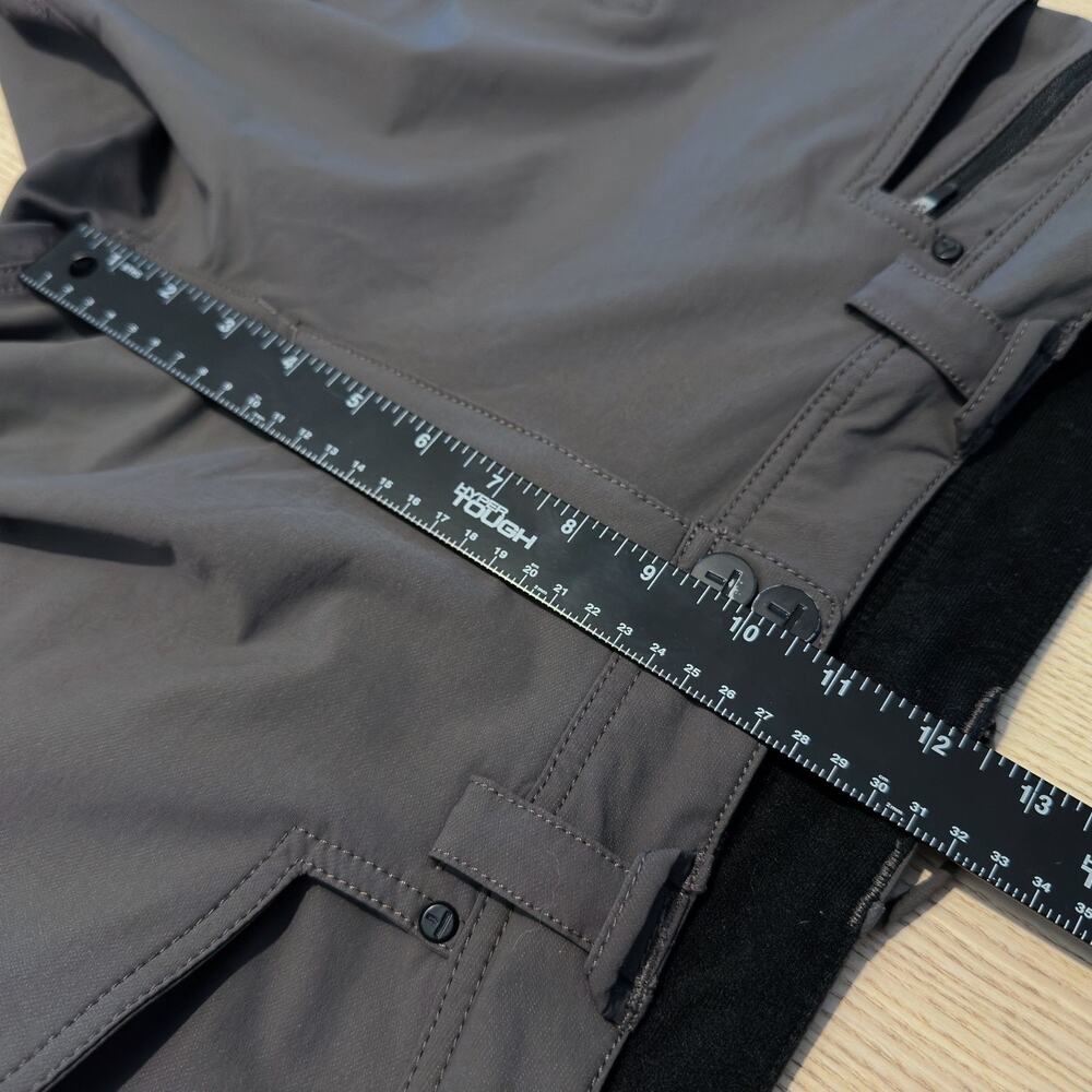 Truewerk Cargo Pants Mens 36x32 Gray Softshell Work Outdoor Utility Travel Hike - Picture 13 of 14